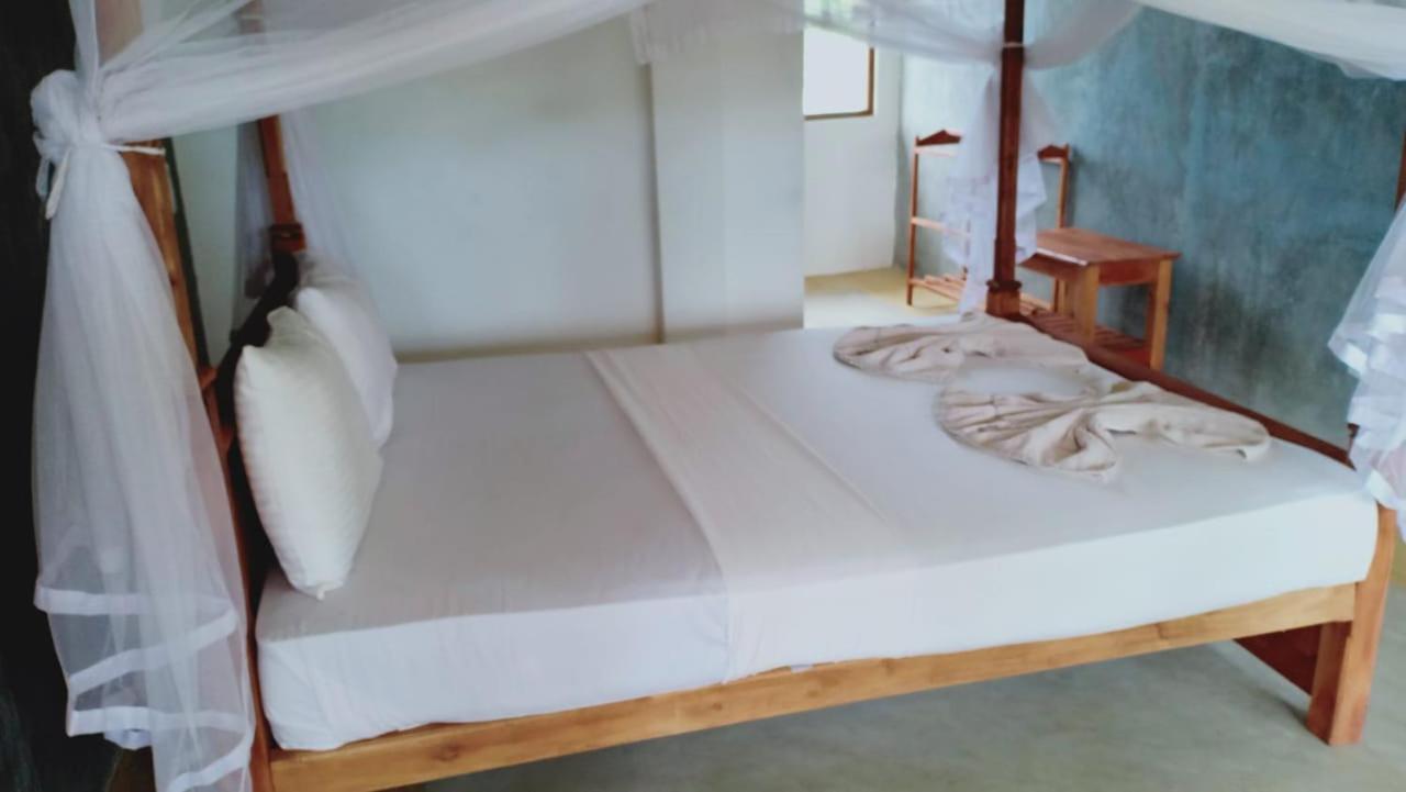 Nelu Resort 锡吉里亚 外观 照片